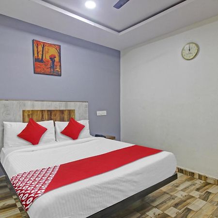 Super Hotel O Sri Sai Regency Hyderabad Exterior foto