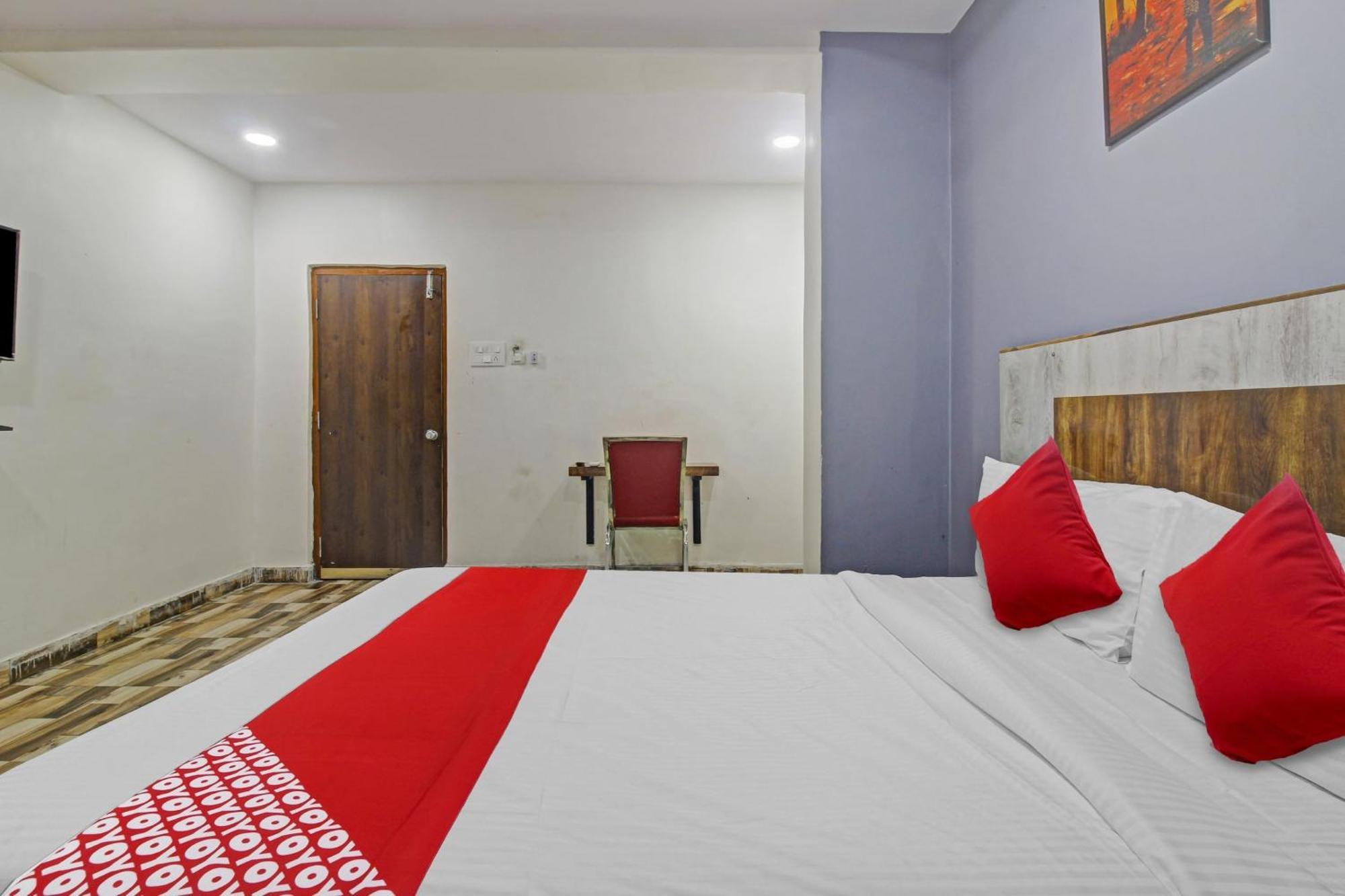 Super Hotel O Sri Sai Regency Hyderabad Exterior foto